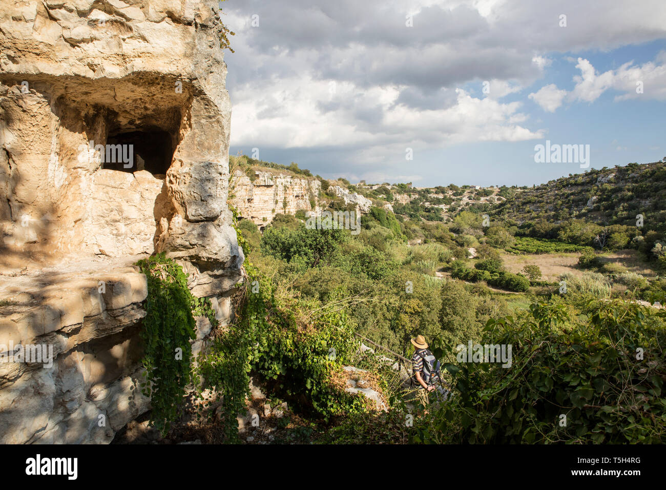 Cava d'ispica sicily hires stock photography and images Alamy